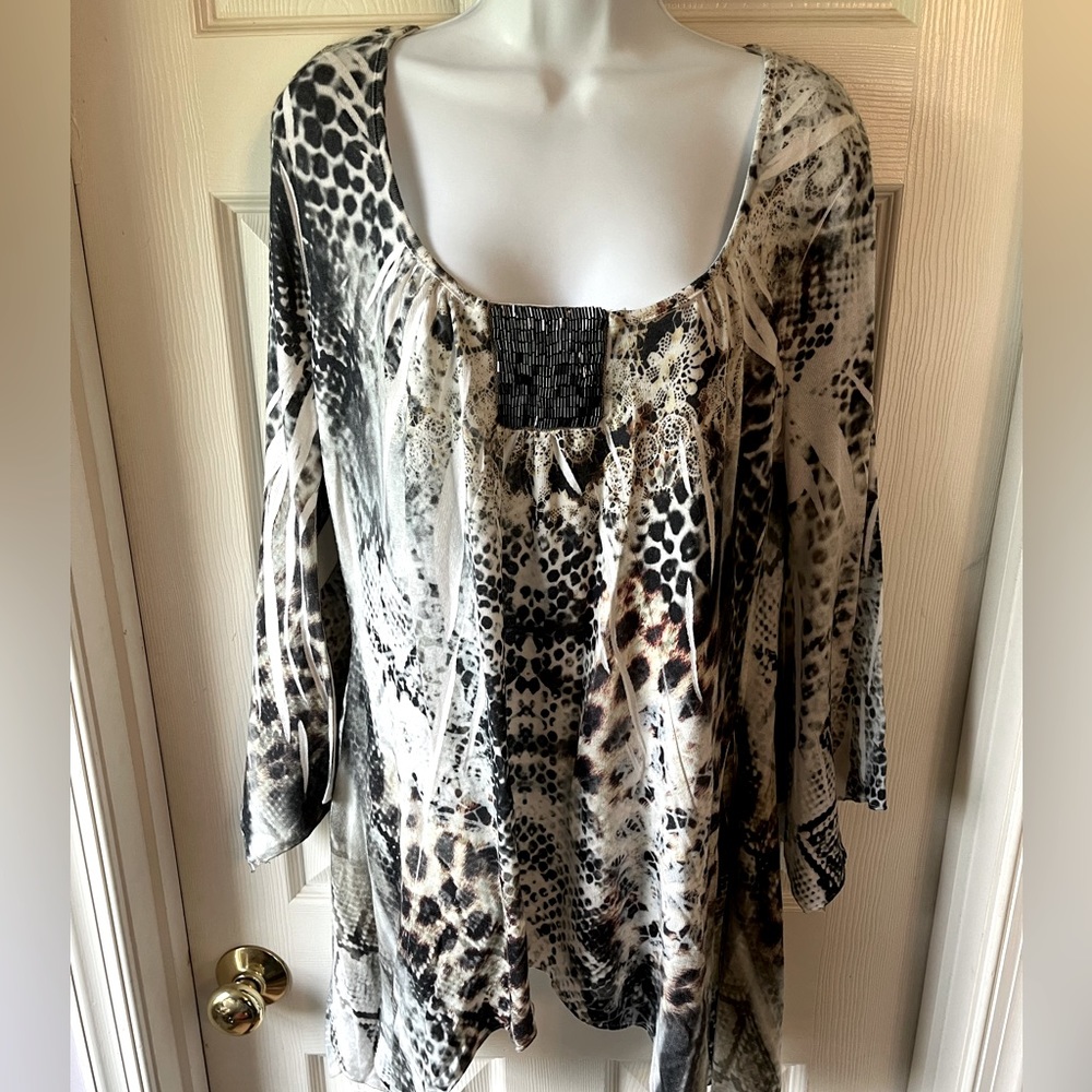Women’s Long Sleeve Top